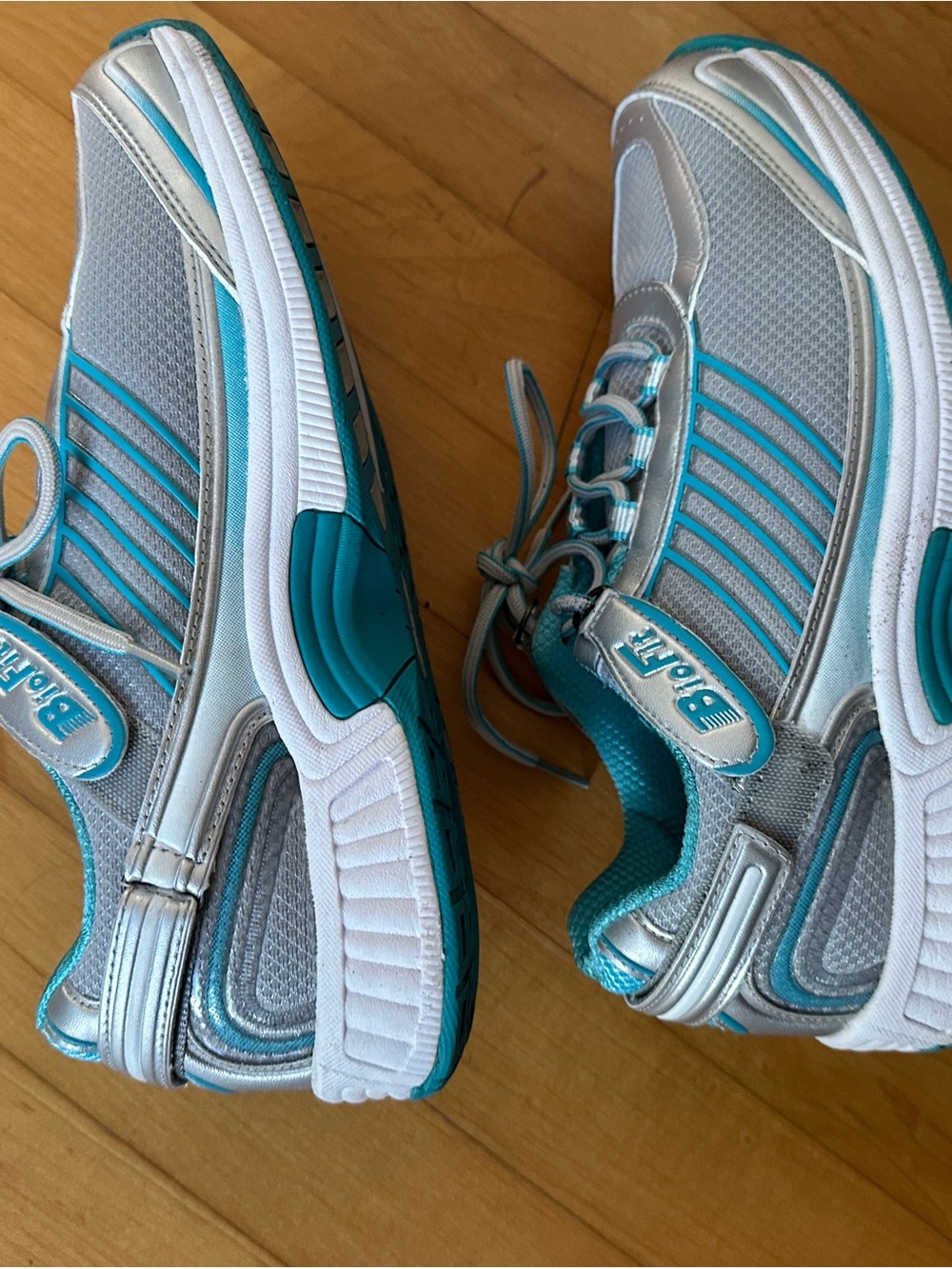 Orthofeet BioFit Verve 973 Tie-Less Sneakers Silver Teal Sz 9W